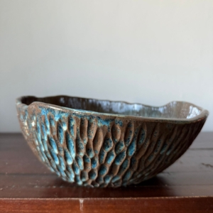 Misa ceramiczna z kolekcji „Deep Line”