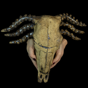 Rzeźba ceramiczna "Golden Octopus"
